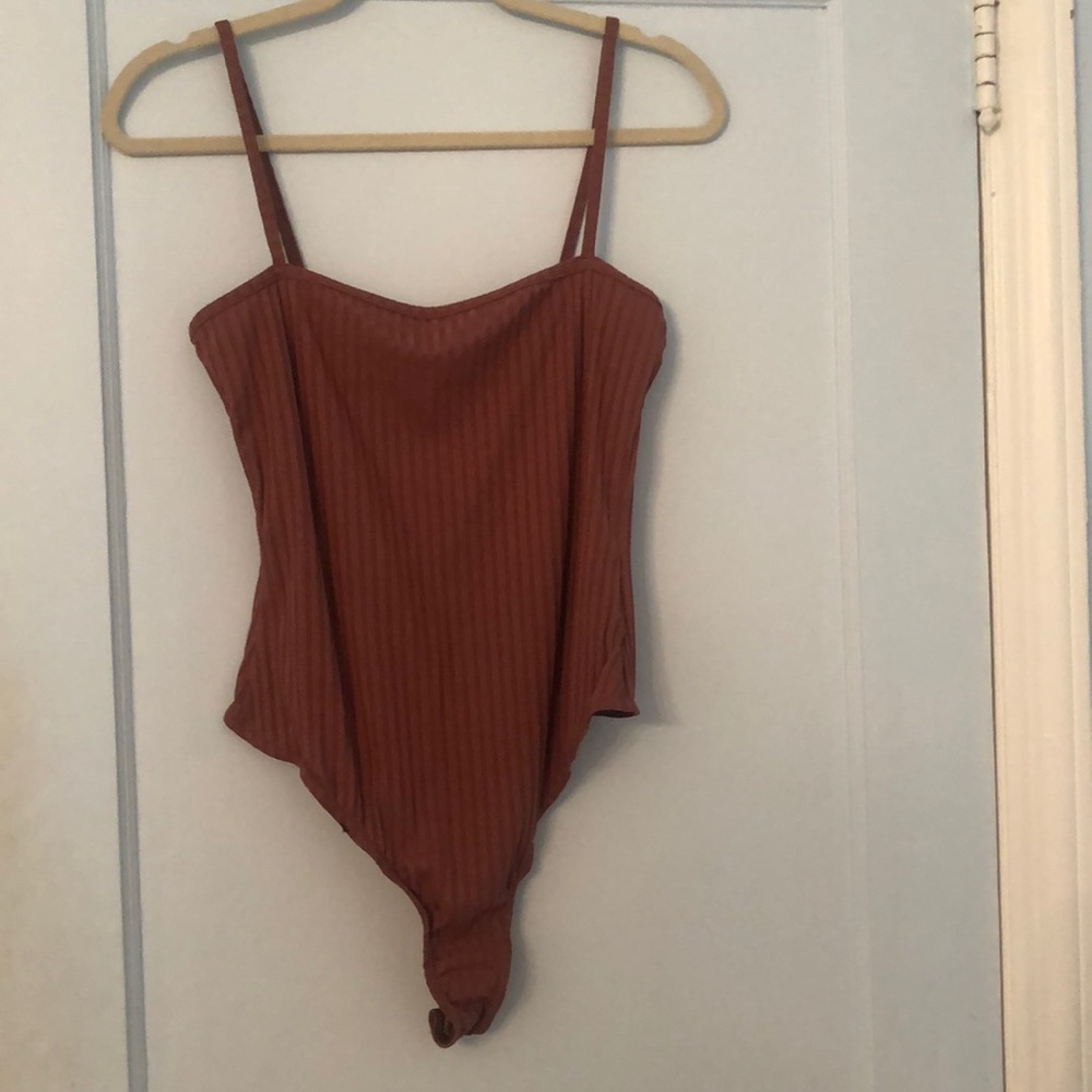 Misguided size 12 mauve ribbed bodysuit